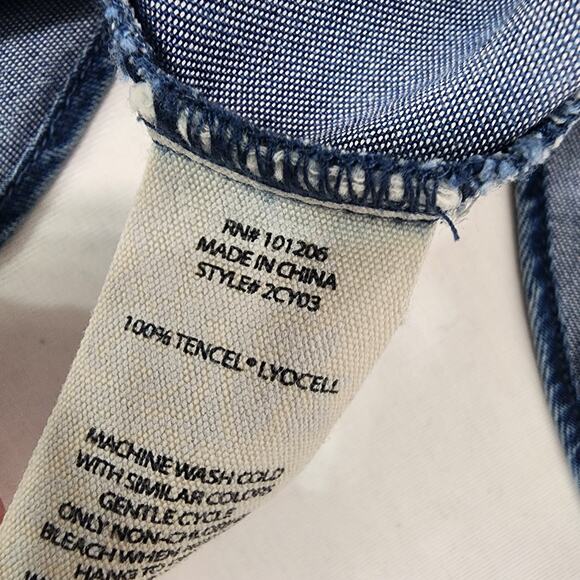 Soft Surroundings Womens Wendy Button Tunic Shirt Blue Chambray Denim V Neck Med - Picture 12 of 12